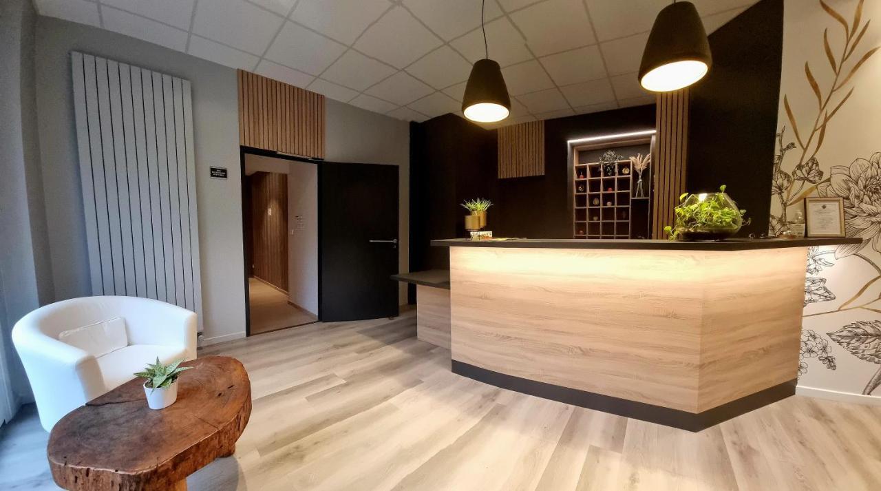 Hotel Pont De Senard Montaigu-Vendee Buitenkant foto